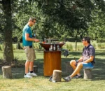 China Best New Arrival Modern Corten Steel BBQ Grill with Trolley for >5 People