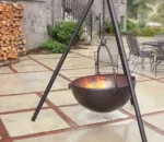 Outdoor Decoration Large Hanging Fire Bowl Tripod Fire Pit Cauldron Fire Pit BBQ