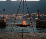 Outdoor Decoration Large Hanging Fire Bowl Tripod Fire Pit Cauldron Fire Pit BBQ
