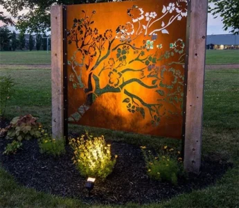 Modern Outdoor Privacy Garden Screen & Fence Handcrafted From Durable Corten Steel