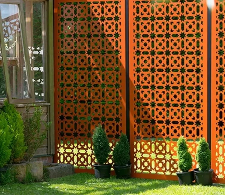Corten Steel Decorative Laser Cut Screens for Garden Fencing Heat Treated Wood Privacy Screen with Pressure Treatment