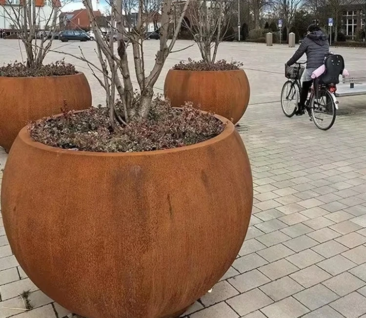 Globe Outdoor Large Sphere Corten Steel Planter Pots