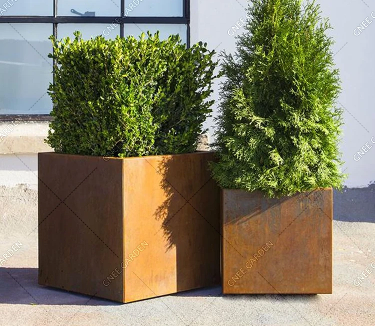 Globe Outdoor Large Sphere Corten Steel Planter Pots