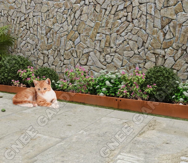 Corten Steel Garden Ornament Durable Metal Lawn Edging Border with Rustic Finish for Landscape Decorations