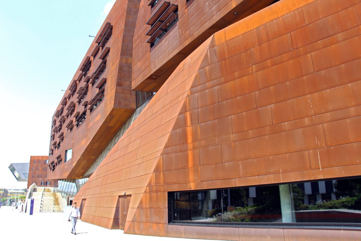 Corten steel facade panels on a contemporary university building in Vienna, Austria