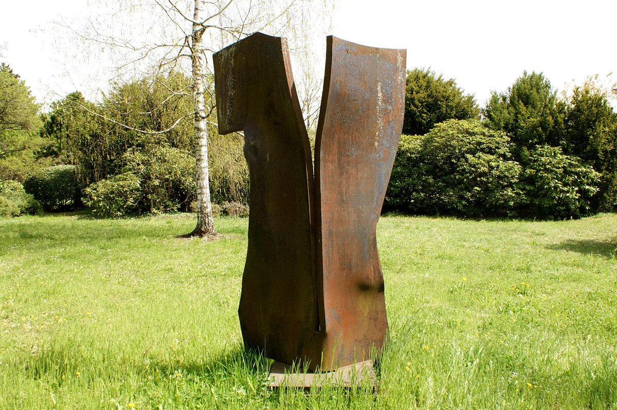 New Zealand corten steel sculpture for coastal landscape projects