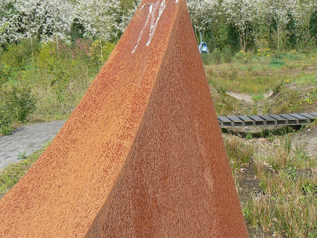 Real weathering steel patina detail for Canada Corten steel fire pits and landscape edging specification