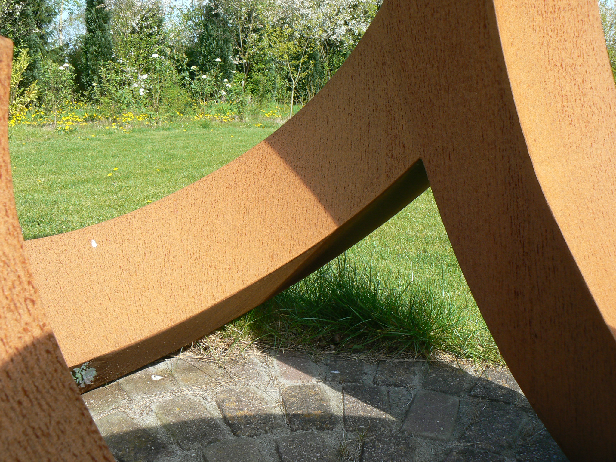 UAE corten steel patina surface detail for screens and facade panels
